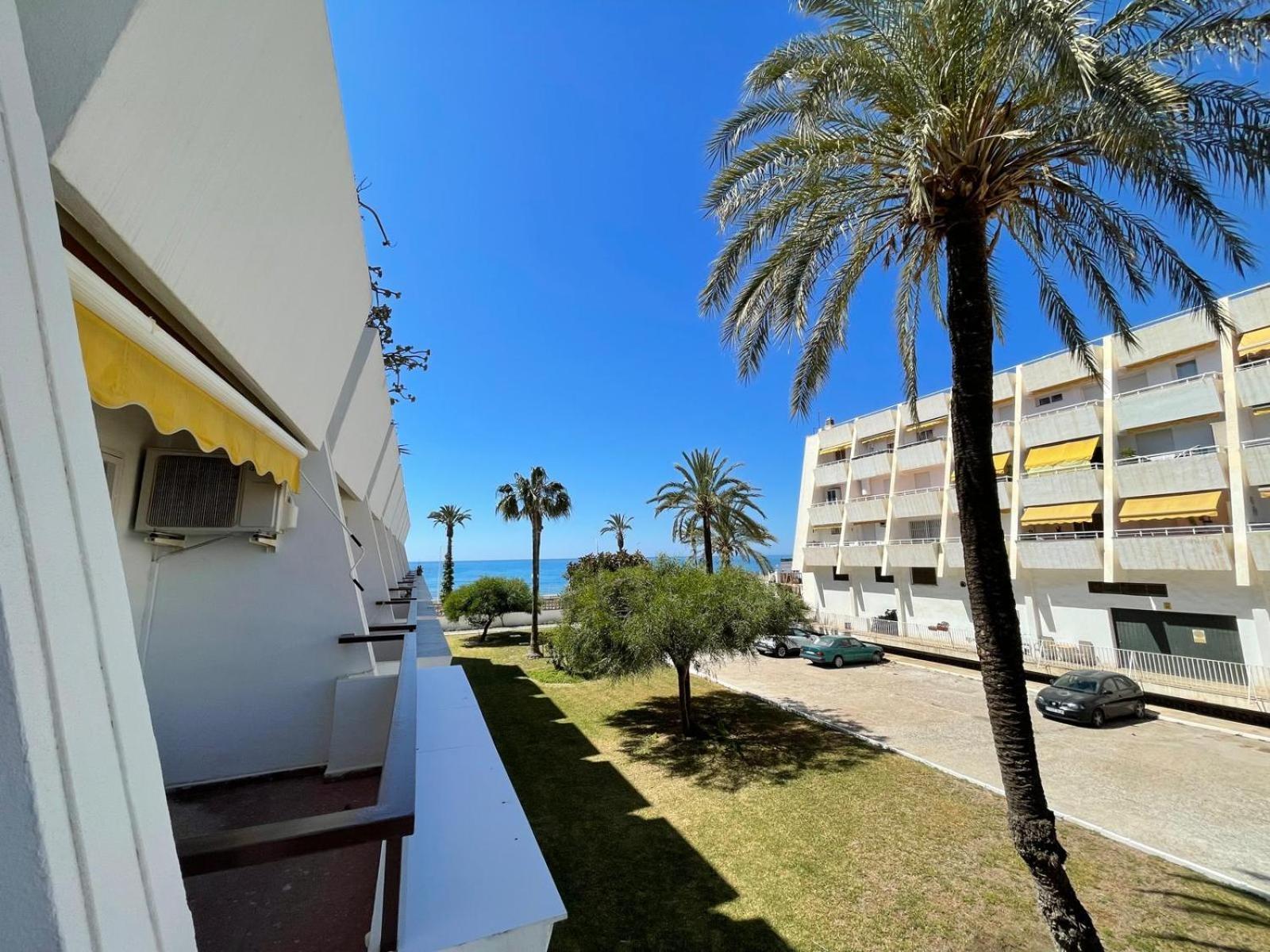 Terrasol Piramides 1 Dormitorio カレタ・デ・ベレス 部屋 写真